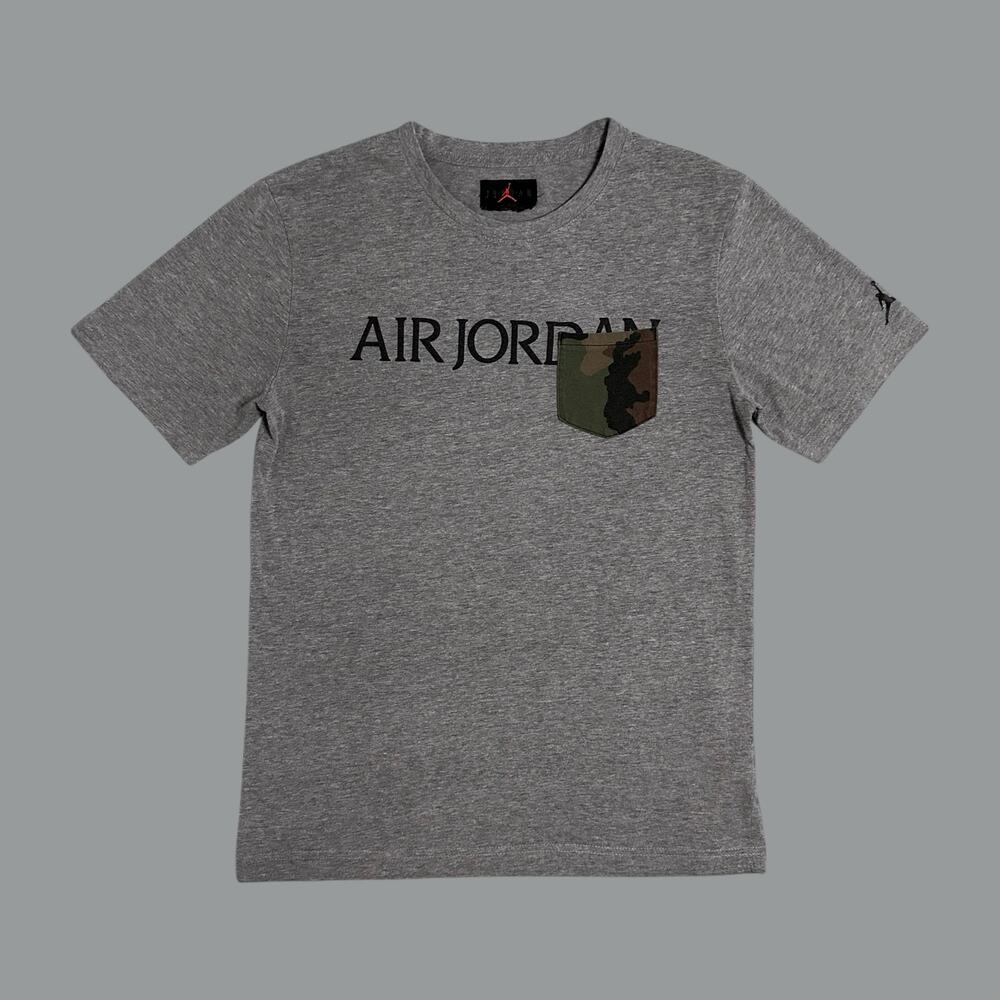 Air Jordan Gray Camo Pocket Graphic T-Shirt - Boys’ XL